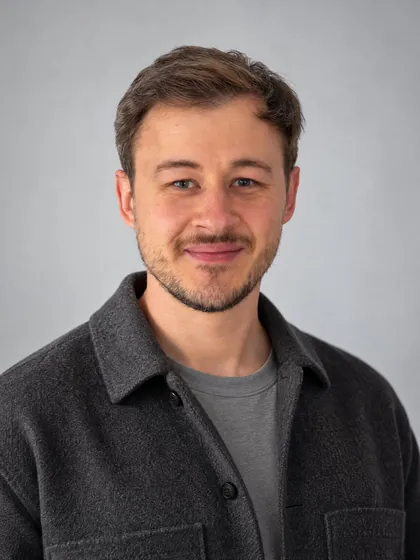 Roman Eirich, Internetseite Partner